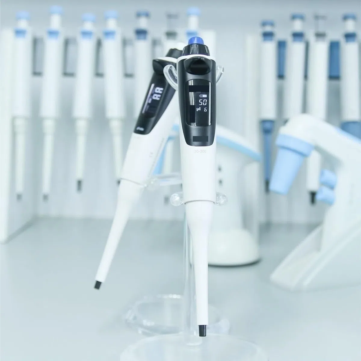 Pipetor Elektroniczne Pipety O Wysokiej Precyzji, Jednokanałowe, Regulowane Laboratorium Mikroelektryczne dla Laboratorium(30-300ul)